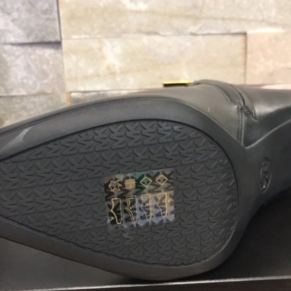 MICHAEL Michael Kors Finley Flex Mid Bootie - Picture 7 of 7